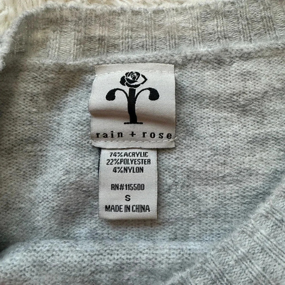 Rain + Rose Sweater Gray with faux leopard fur on bottom and sleeves size small - Picture 4 of 8